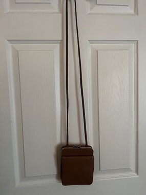 Classic Brown Leather Crossbody Bag for woman